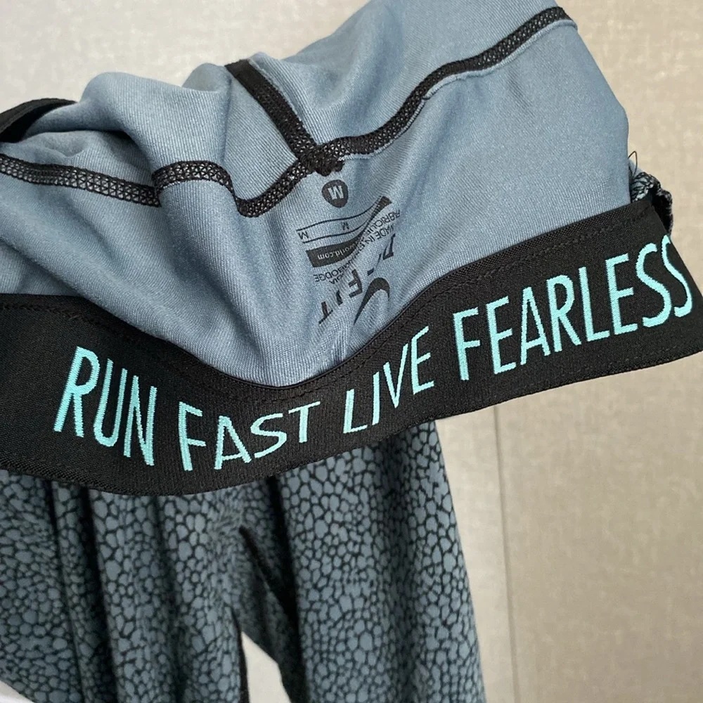 Nike Dri Fit Womens Relay Printed Crop Running Tight Leggings Medium 645612